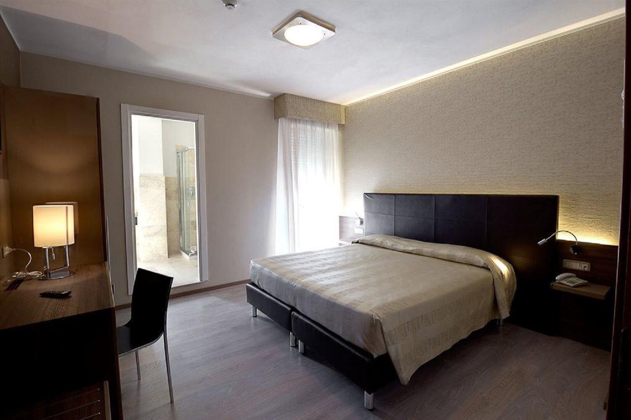 Hotel Park Castiglion Fiorentino Esterno foto