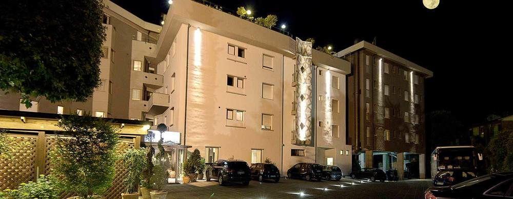 Hotel Park Castiglion Fiorentino Esterno foto