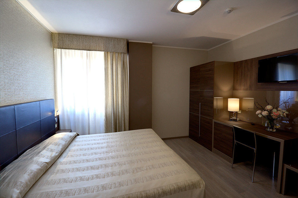 Hotel Park Castiglion Fiorentino Esterno foto